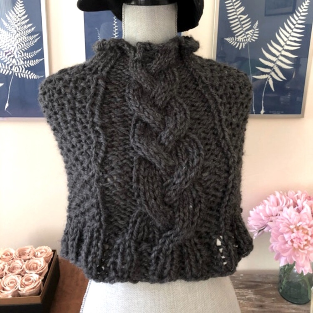Bohemian Chunky Knit Poncho Charcoal Gray Wool Blend Capelet Aran Braided Cable